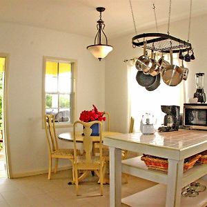 Deluxe Cottage 1 Bedroom